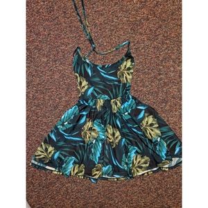 American Apparel ✨ skater green plant dress